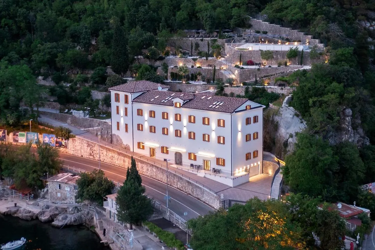 Mare Sano Plaza Resort Opatija 0*,